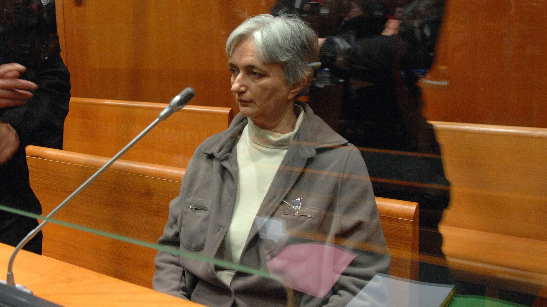 Monique Olivier, ex-mulher de assassino em série da França, é condenada à prisão perpétua; entenda caso