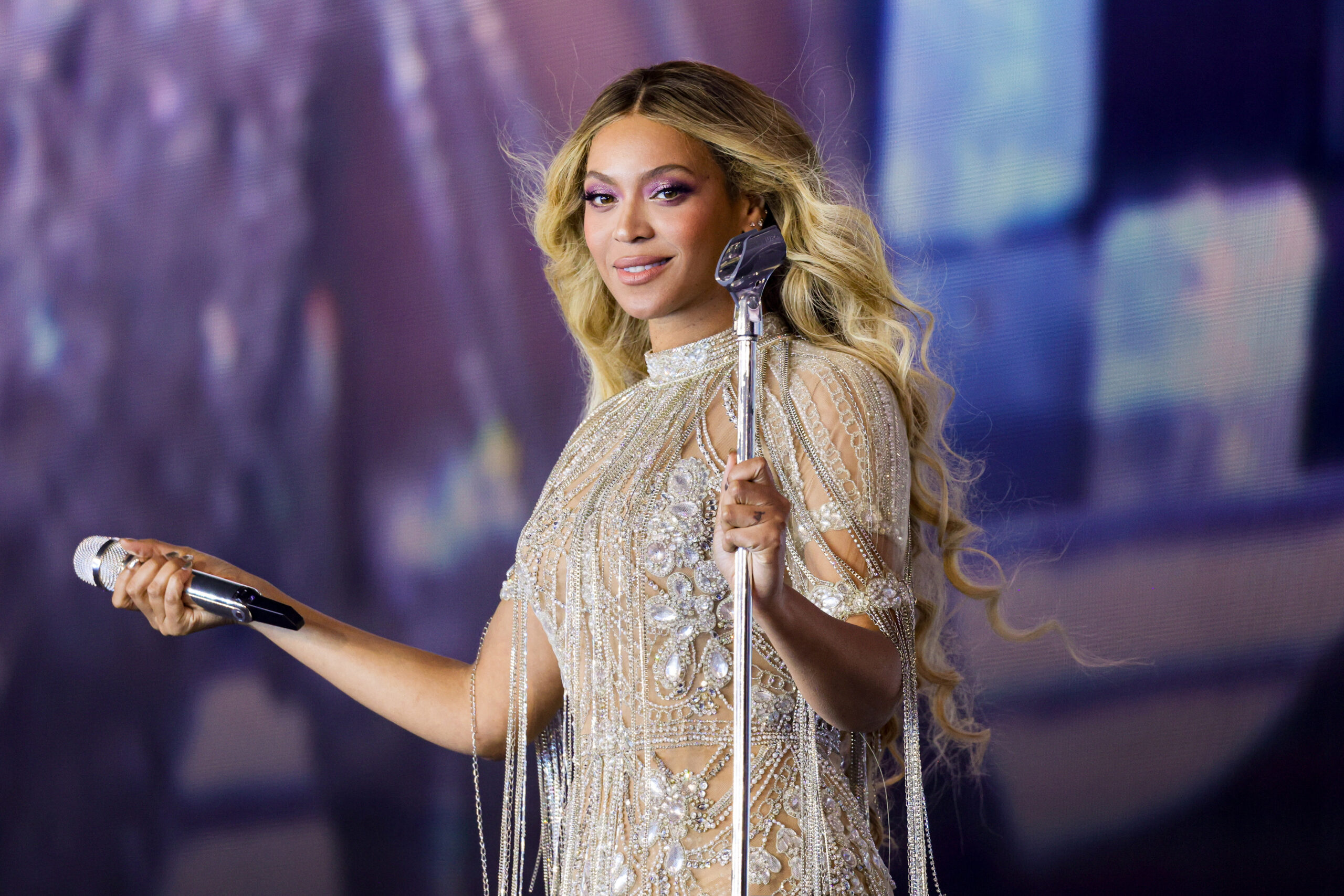 Em rara entrevista, Beyoncé revela mudança na aparência que foi um “ato de rebelião”