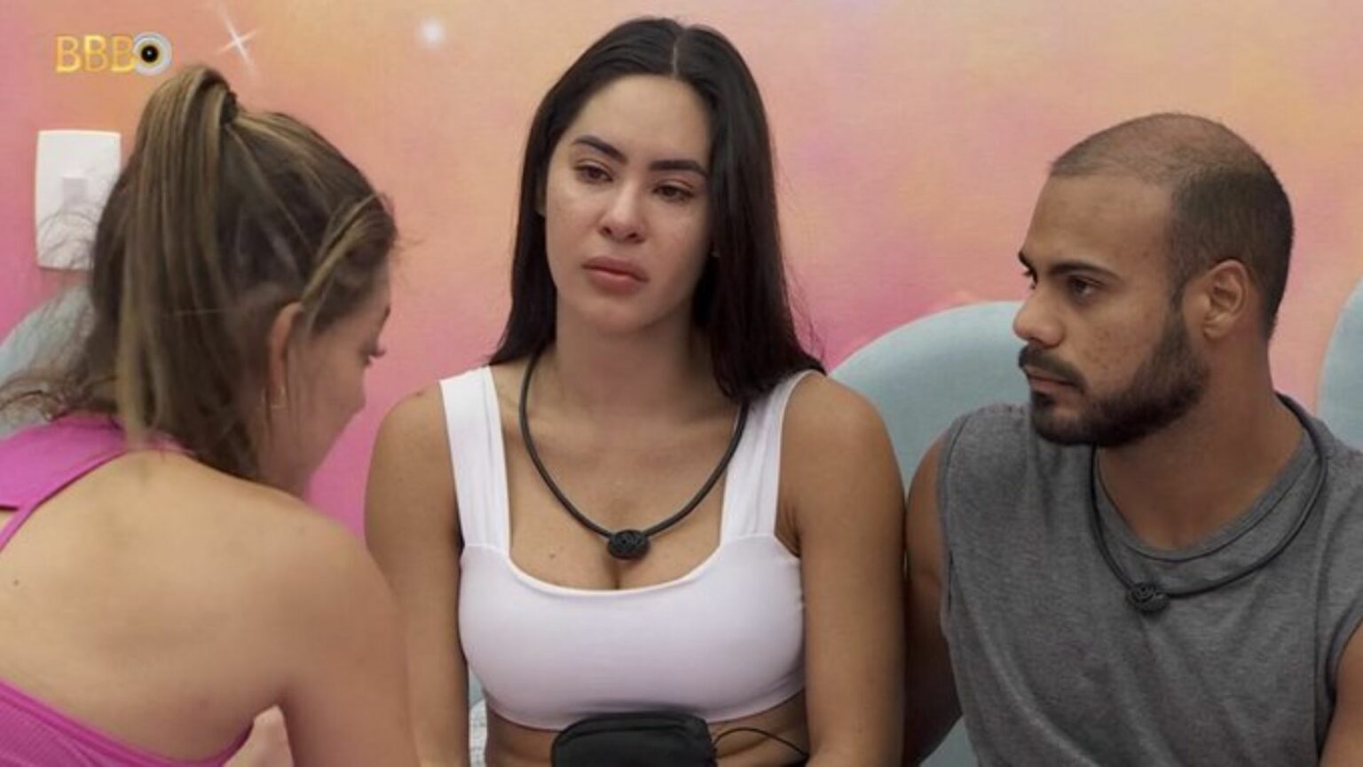 Bbb Isabelle Chora Muito Ap S Press O De Brothers Para Ela Se Afastar De Davi Parece Que