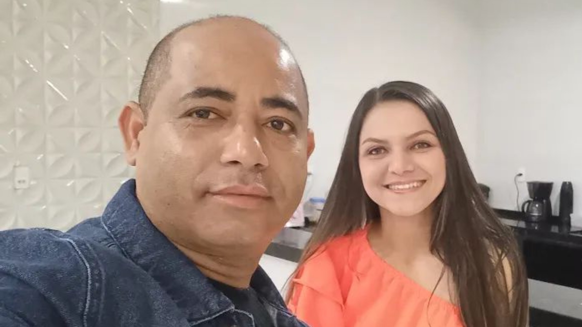 Cantora de forró Marcinha Sousa e marido morrem afogados em carro no Ceará