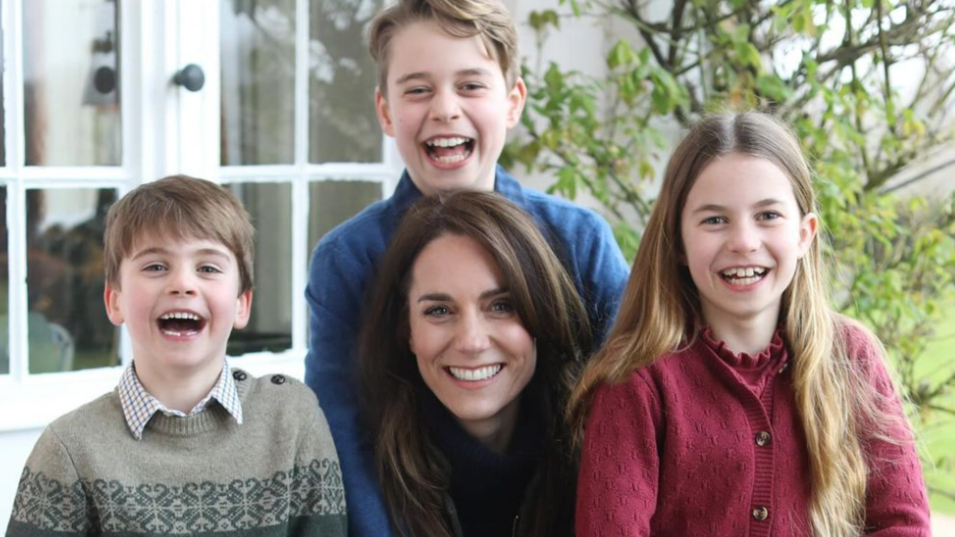 Kate Middleton: Veja todos os erros encontrados na foto editada pela princesa