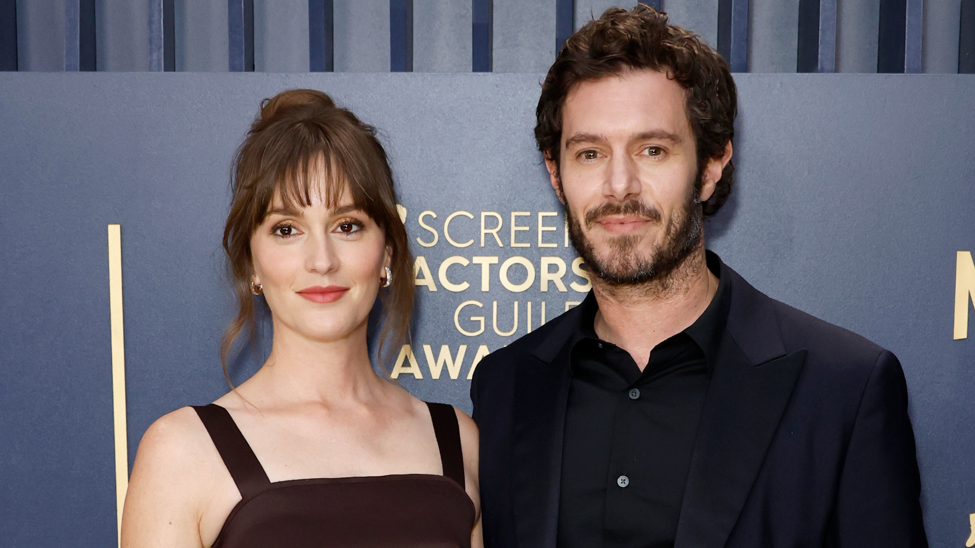 Adam Brody faz raro (e fofo!) comentário sobre casamento com Leighton Meester