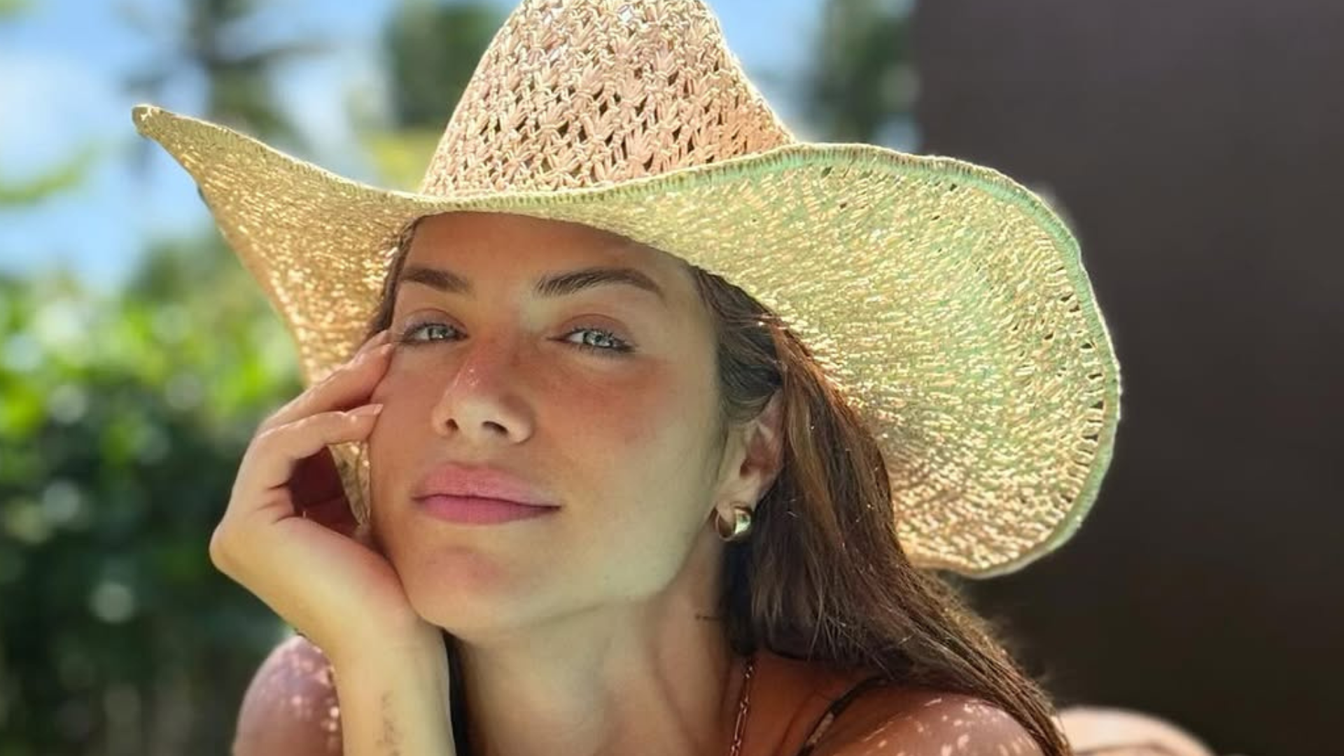 Giovanna Ewbank tem casa invadida e se choca ao ver desconhecida junto de seus filhos: ‘Tô tremendo’; assista