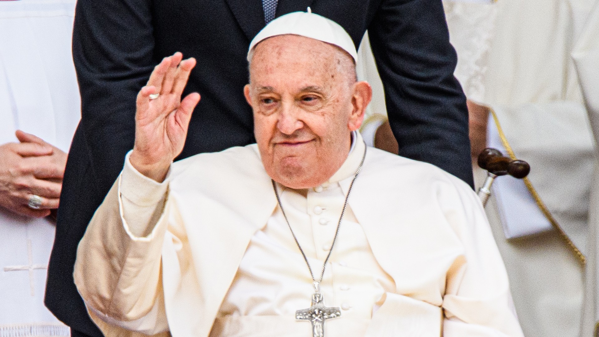 Vaticano revela gesto simbólico de Papa Francisco para enfermeiro antes de morrer, e fala comovente do pontífice
