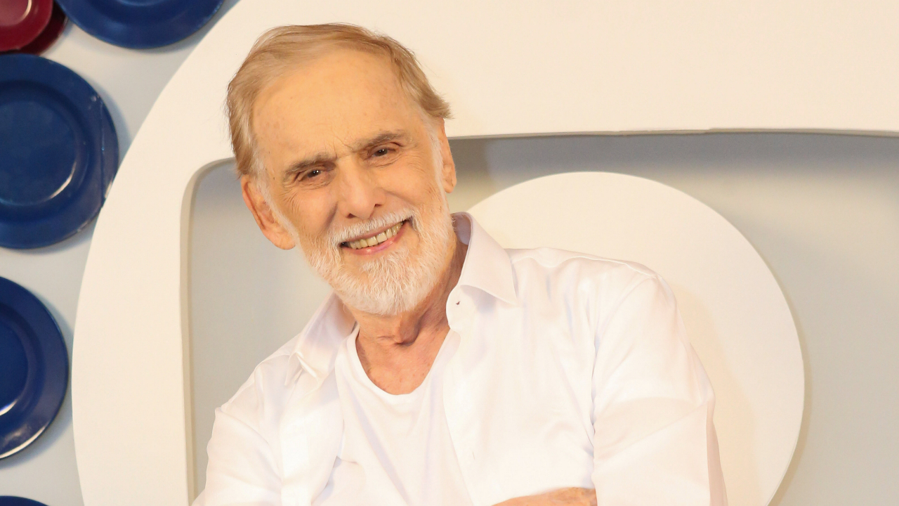 Aos 91 anos, Francisco Cuoco diz estar pesando 130 quilos e revela problemas de saúde