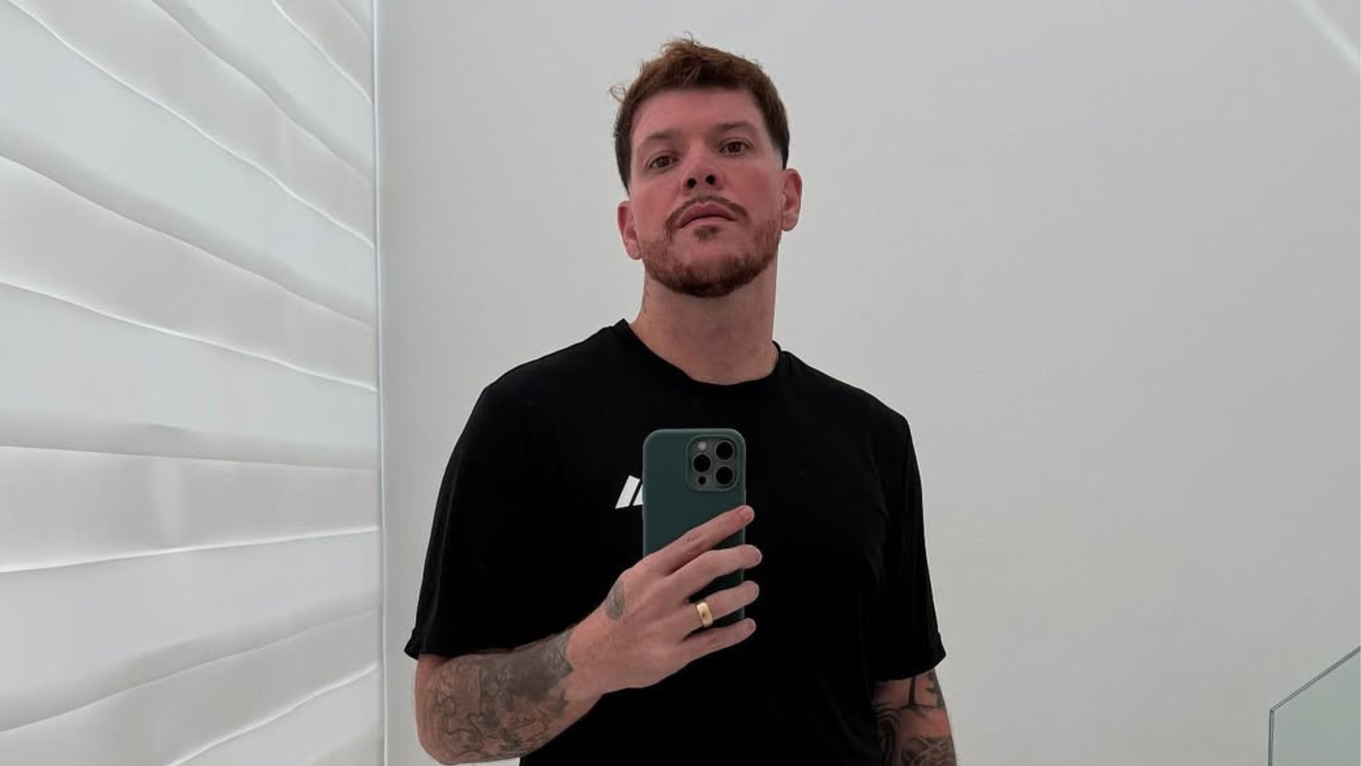 Ferrugem surpreende com antes e depois após perder mais de 30 kg; veja as imagens Ferrugem surpreende com antes e depois após perder mais de 30 kg; veja as imagens