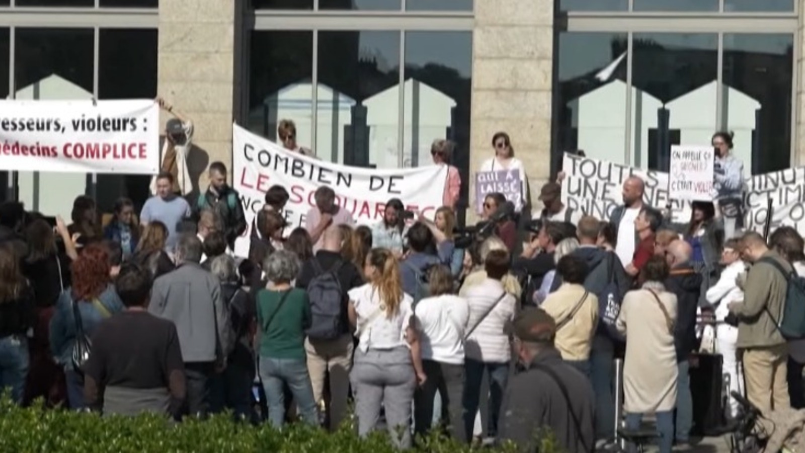 Médico confessa abuso sexual de 299 pacientes, e Justiça da França toma decisão Médico confessa abuso sexual de 299 pacientes, e Justiça da França toma decisão