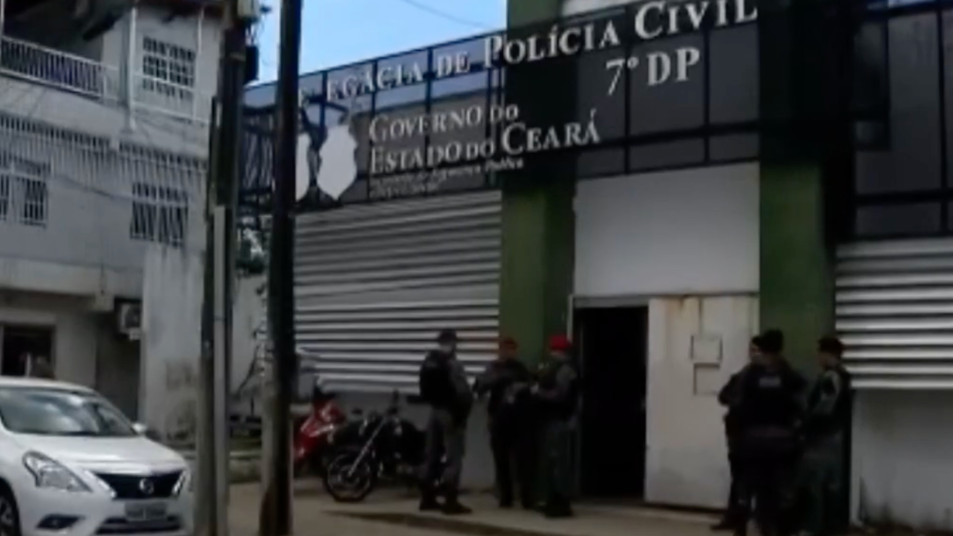 Cinco pessoas são baleadas no CE horas após morte de irmãs influencers; polícia investiga ligação entre os casos e homem é preso