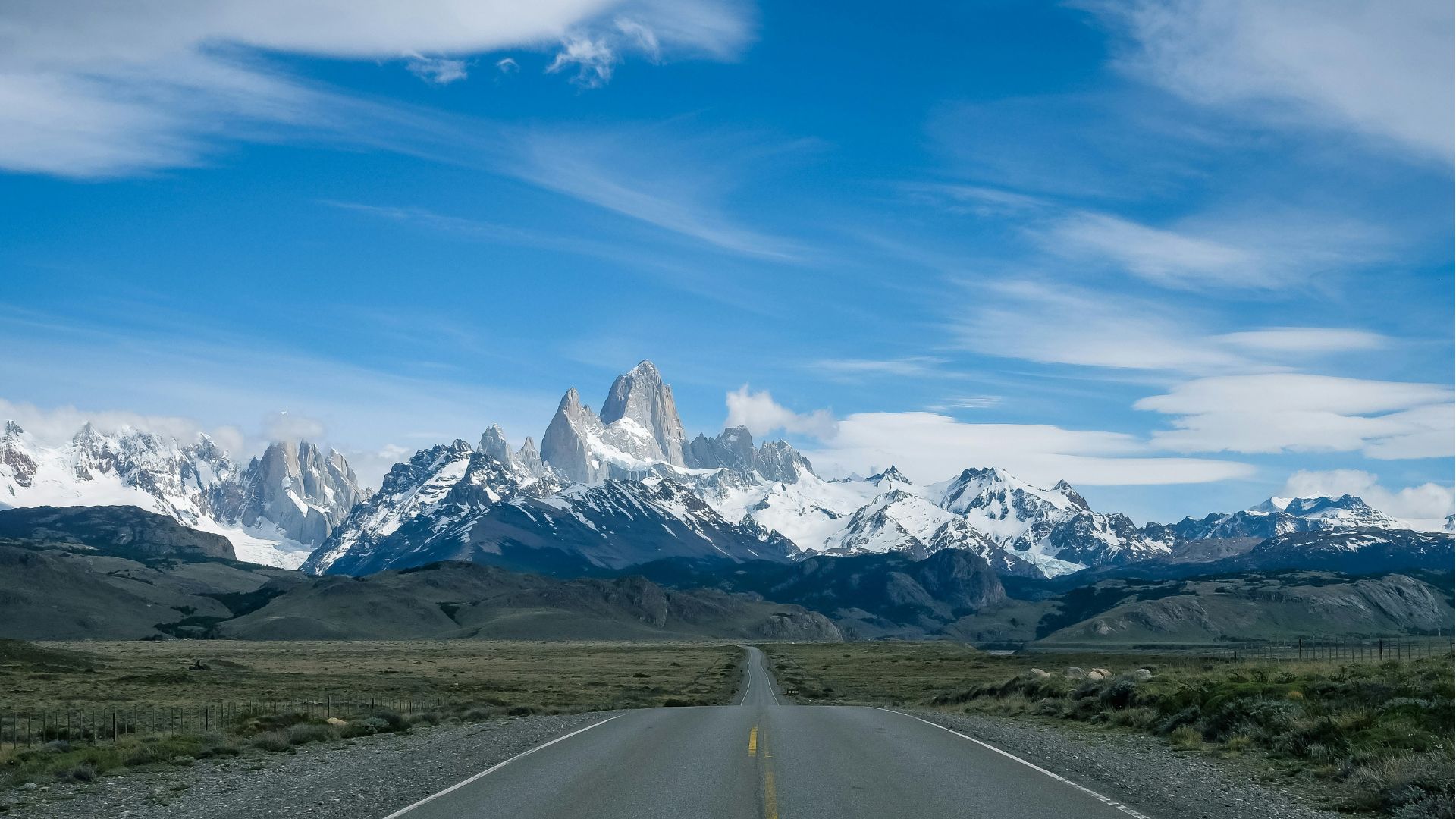 Vídeo: Brasileiro é resgatado em condições extremas após se perder em atalho do GPS e caminhar 24 km na Patagônia Vídeo: Brasileiro é resgatado em condições extremas após se perder em atalho do GPS e caminhar 24 km na Patagônia