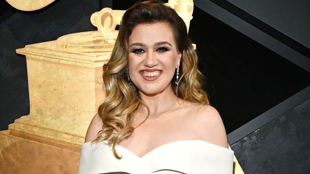 Fonte revela por que Kelly Clarkson foi “forçada” a cancelar shows de última hora em Las Vegas