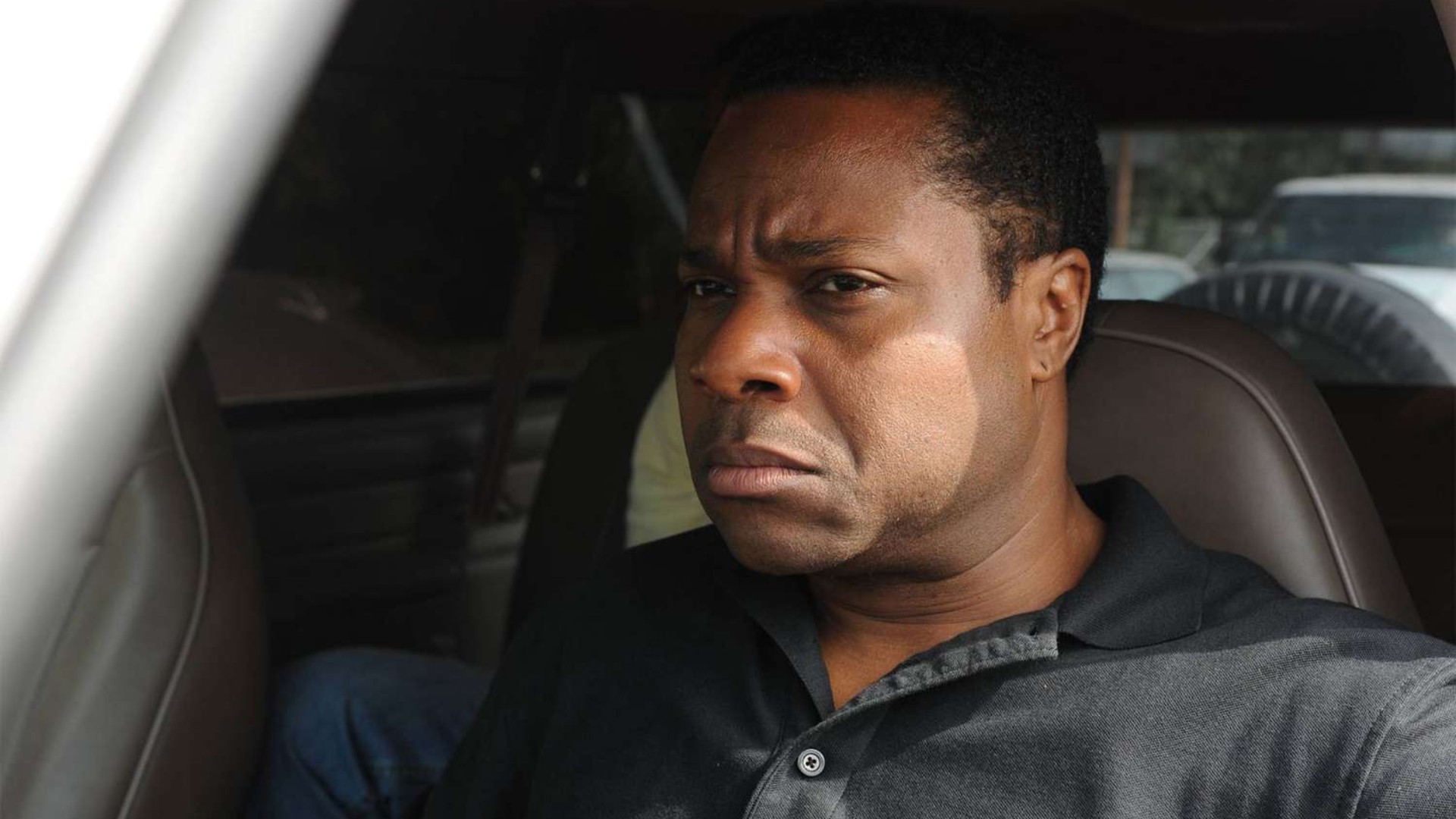 Autoridades detalham tentativa de resgate frustrada do ator Malcolm-Jamal Warner após afogamento