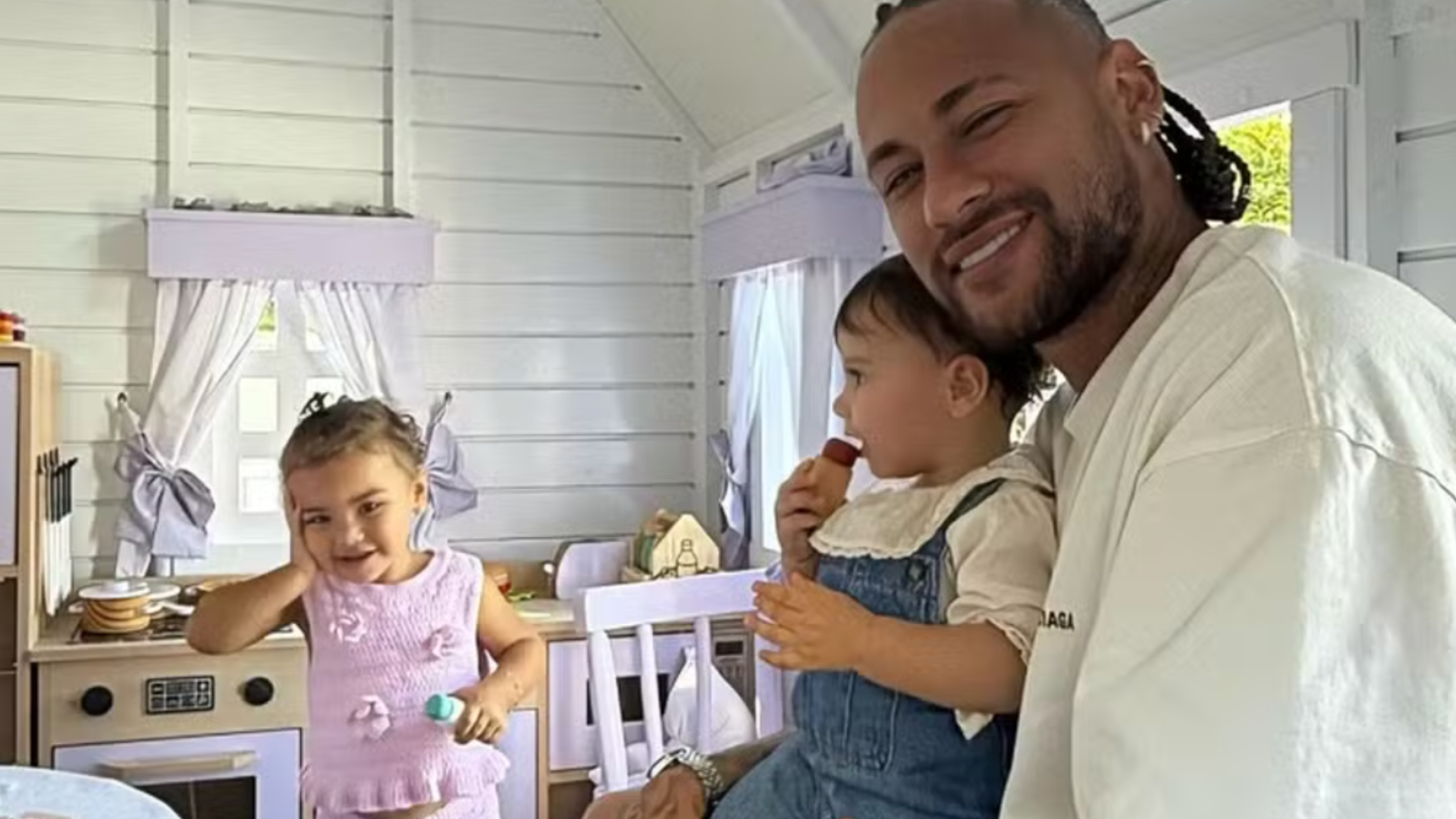 Bruna Biancardi faz tour por brinquedoteca impressionante de Mel, Mavie e Helena na casa de Neymar; assista