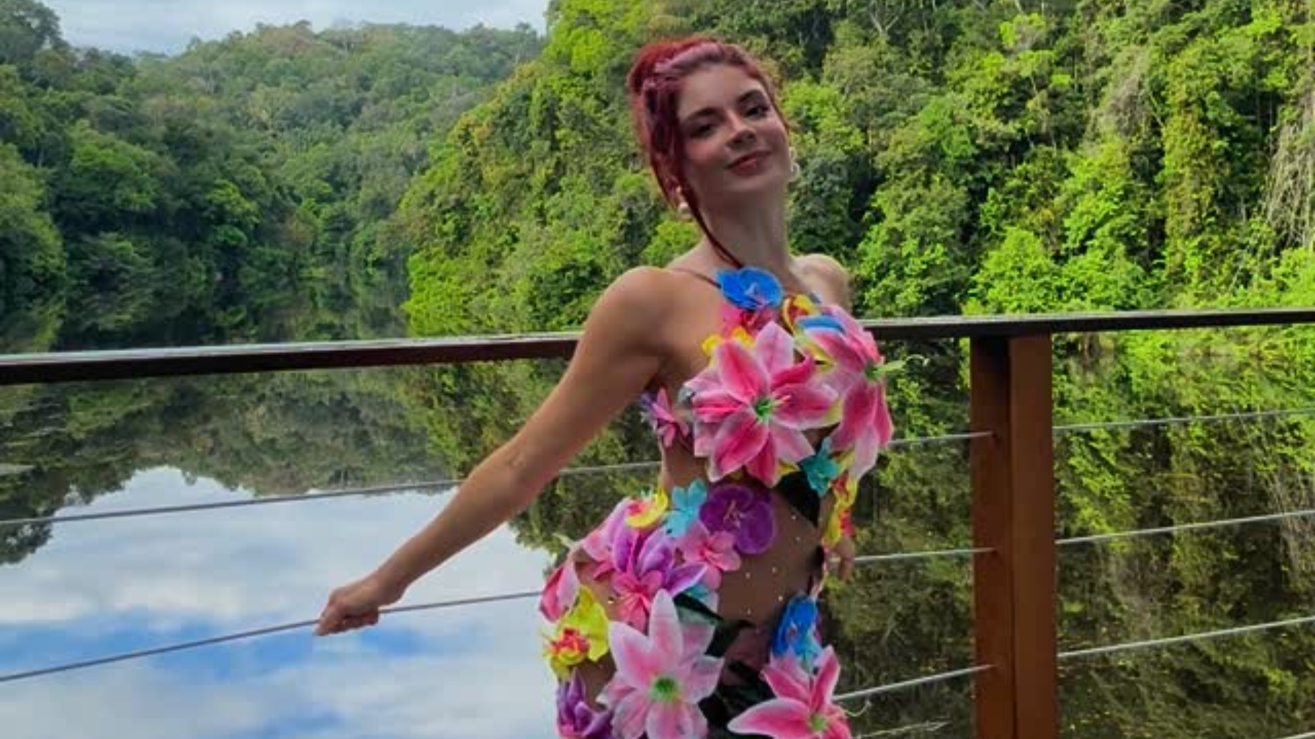 GKay surpreende web ao revelar resultado de procedimento no bumbum; assista