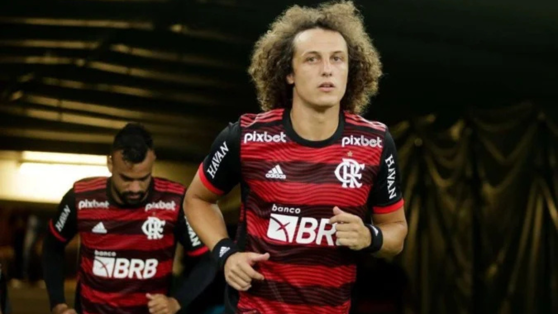 David Luiz, ex-Seleção, se pronuncia após ser acusado de traição em exposed com prints de suposta amante