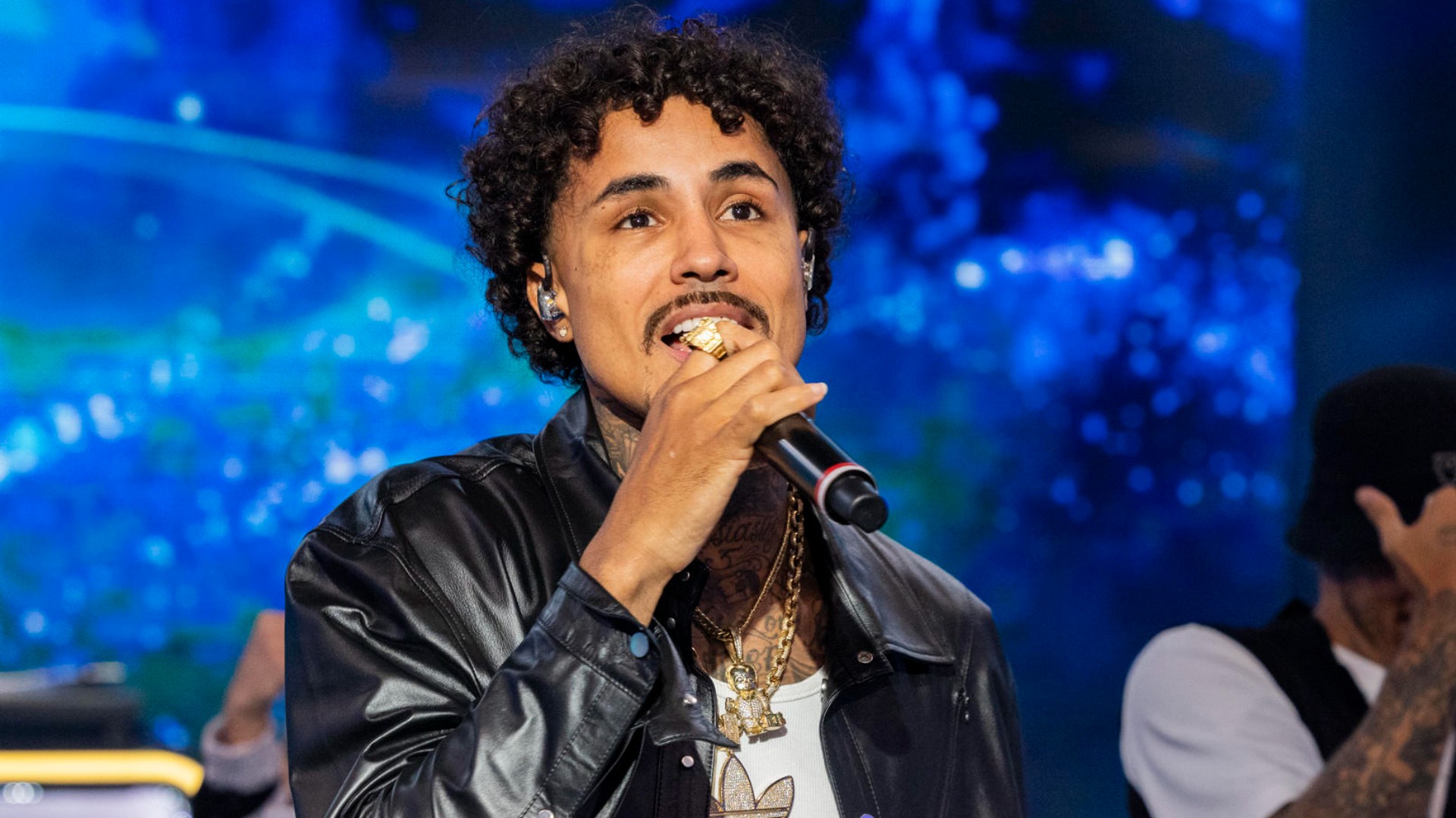 Dança dos Famosos 2025: Luciano Huck detalha por que Livinho desistiu da competição e revela ligação que recebeu do artista; assista