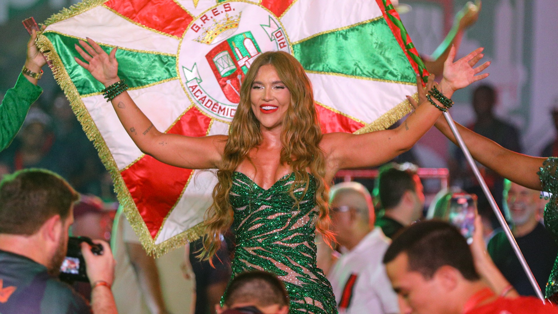 Professora de samba de Virginia fala sobre ensaios com a influenciadora e explica “agachada” que viralizou; assista Foto: Victor Chapetta/Brazil News