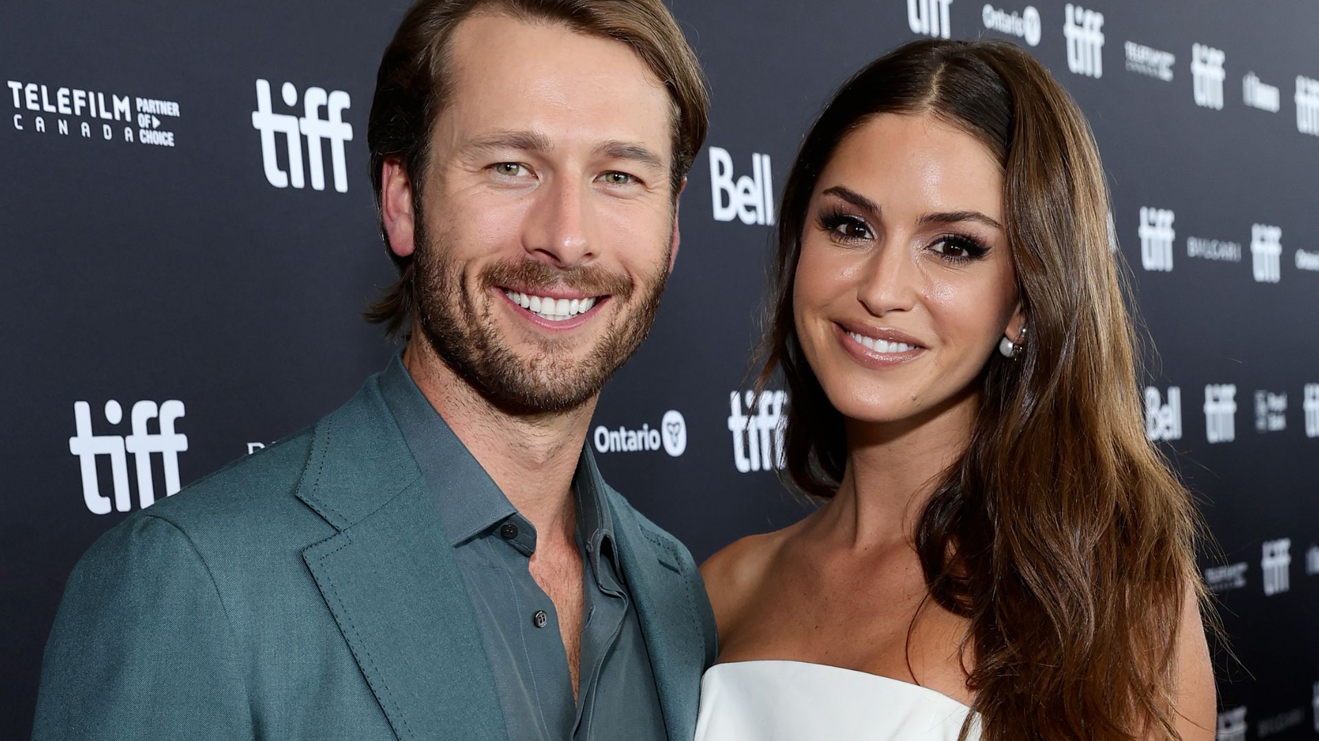 Glen Powell quebra silêncio após exposed da ex, Gigi Paris, sobre rumores de affair com Sydney Sweeney