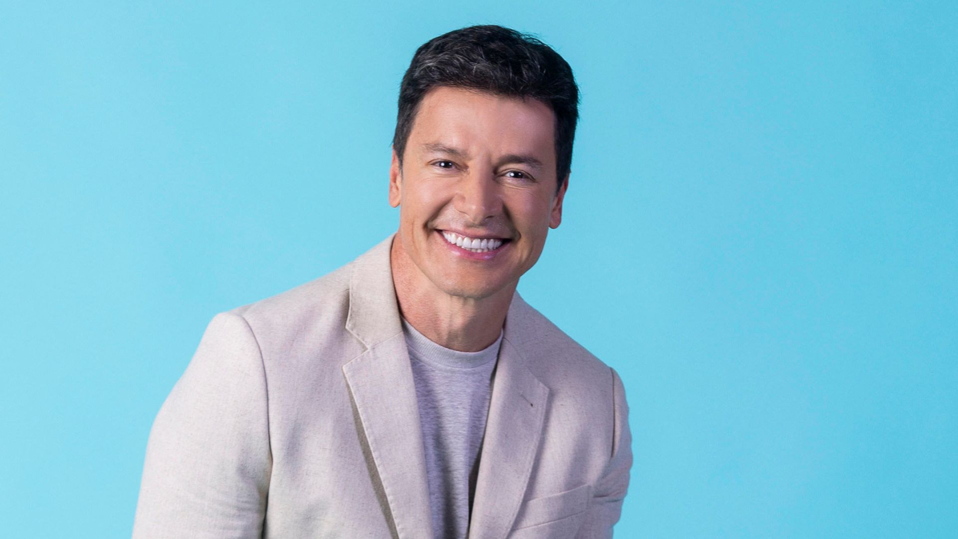 Jornalista surpreende ao revelar quanto Rodrigo Faro fatura com a internet após saída da TV