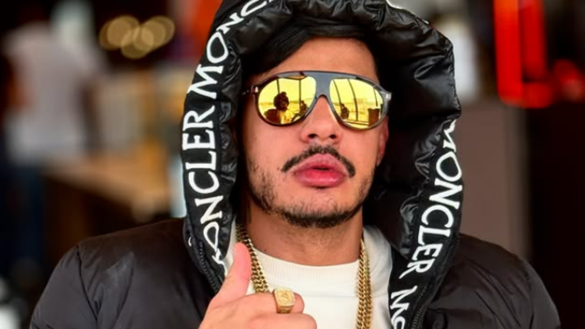 Hungria: Boletim médico atualiza estado de saúde após rapper ser internado com suspeita de intoxicação por metanol Rapper Hungria é internado em Brasília, e assessoria aponta principal suspeita (Reprodução/Instagram)