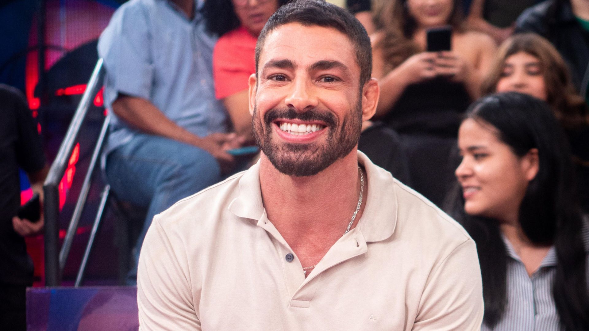 Cauã Reymond explica ausência em festa com elenco de “Vale Tudo” Cauã Reymond explica ausência na festa com elenco de "Vale Tudo" (Foto: Globo/ Divulgação)