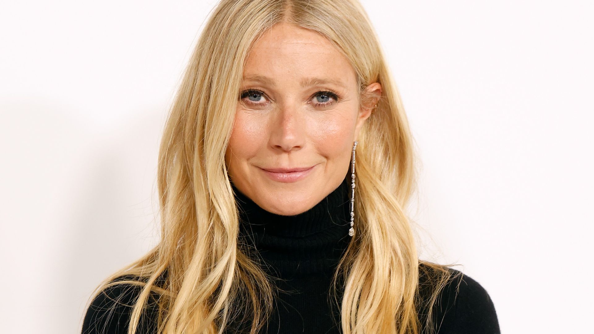 Gwyneth Paltrow detona autora de sua biografia e aponta série de erros na obra: “Incompetente” Gwyneth Paltrow chama autora de sua biografia de "hacker" e dispara críticas (Foto: Getty)