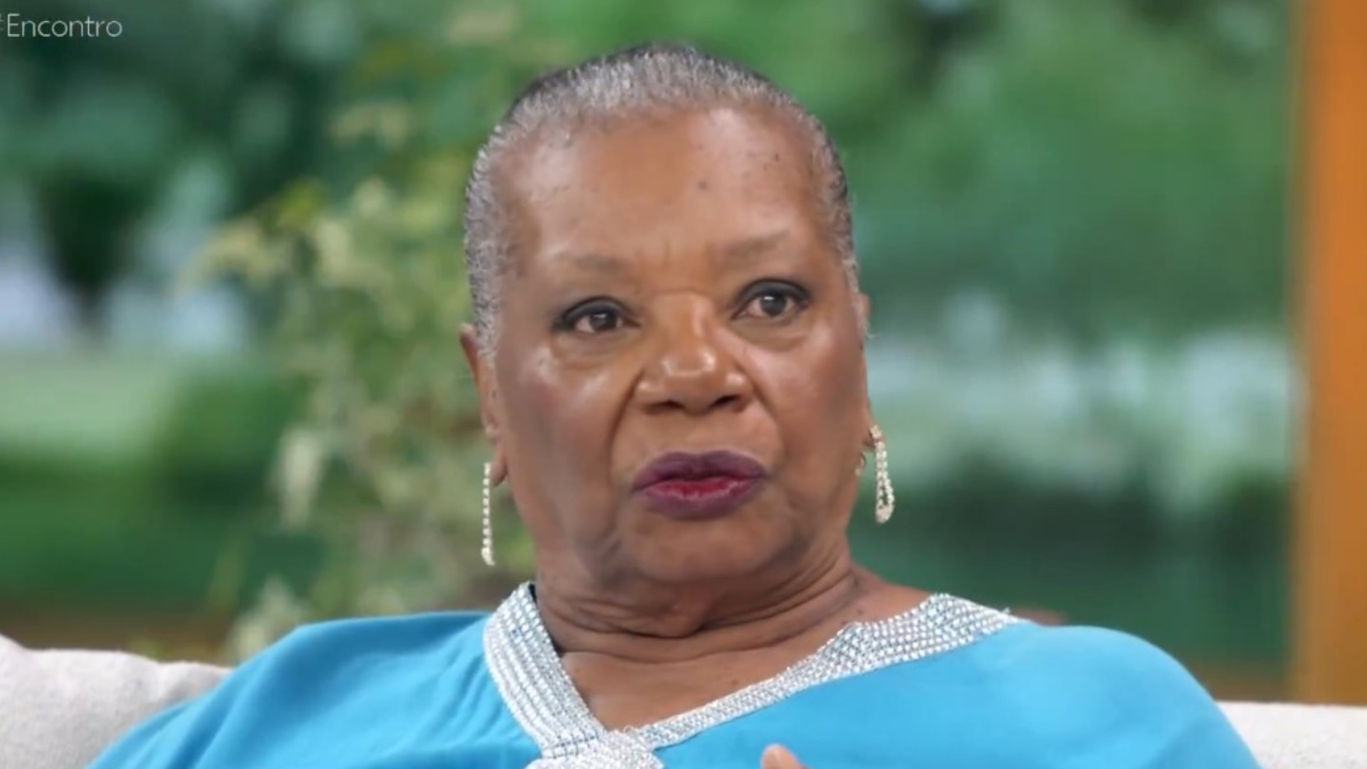 Neusa Borges desabafa na Globo sobre falta de trabalhos, e dá cutucada ao vivo; assista Foto: Reprodução/TV Globo