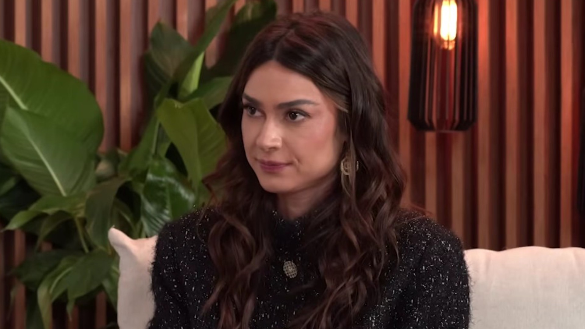 Thaila Ayala revela semelhança tensa entre ex-namorados e como conseguiu virar a chave; assista Foto: Reprodução/YouTube