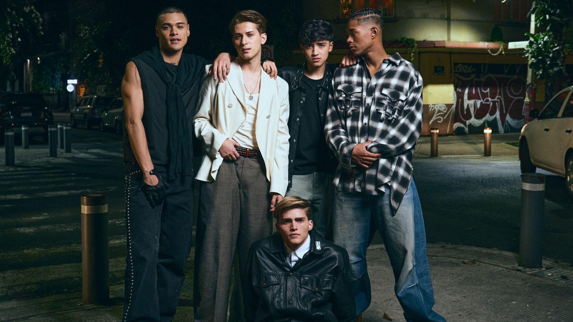 Exclusivo: Santos Bravos lança versão em português de “0%” e detalha relação com Brasil; assista Exclusivo: Santos Bravos lança versão de “0%” e detalha relação com Brasil; assista (Foto: Provided by Hybe)