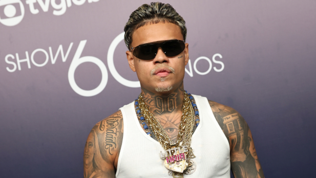 Vídeo mostra tentativa de roubo contra MC Cabelinho em Salvador; assista