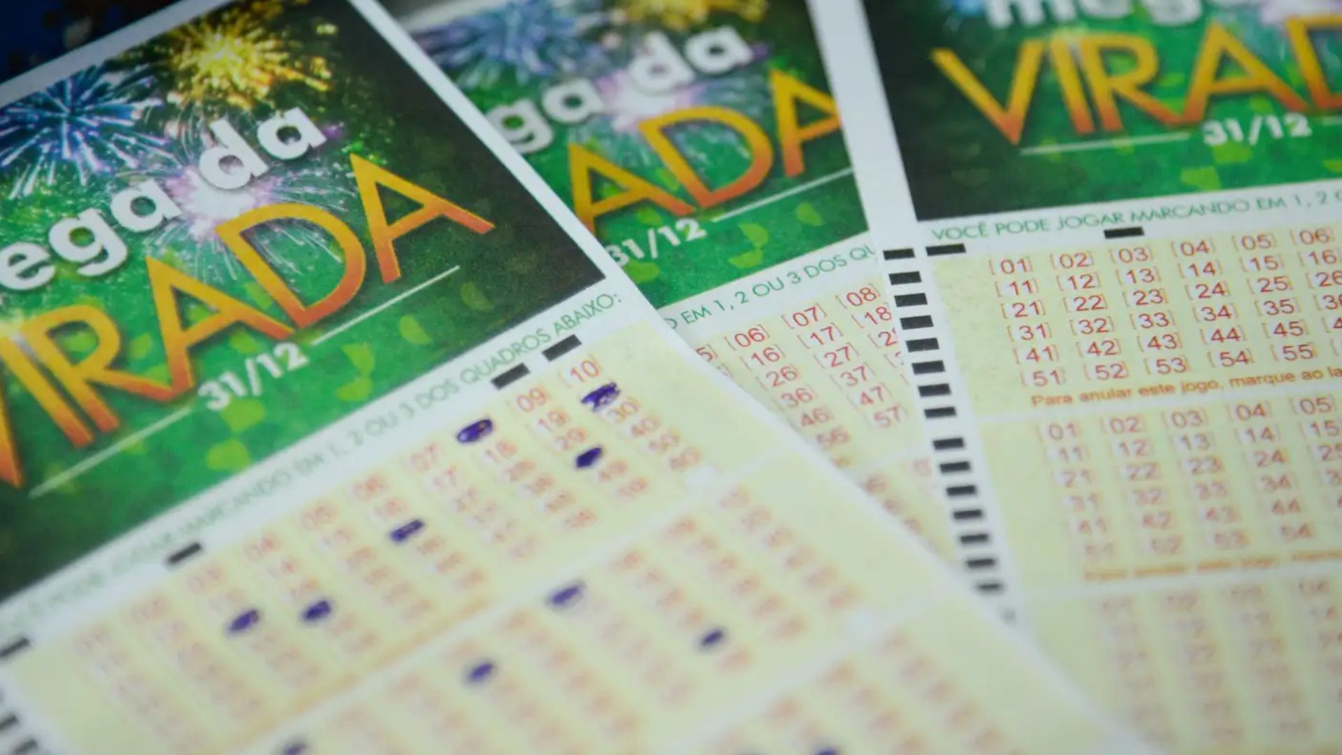 Mega da Virada 2025 vai pagar o maior prêmio da história; saiba como e até quando apostar