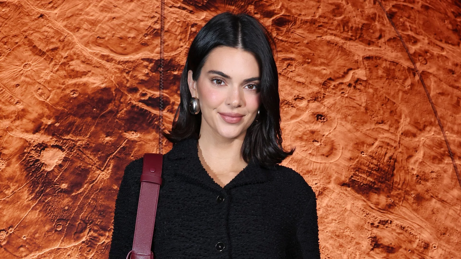 Kendall Jenner quebra silêncio sobre rumores em torno de sua sexualidade; assista