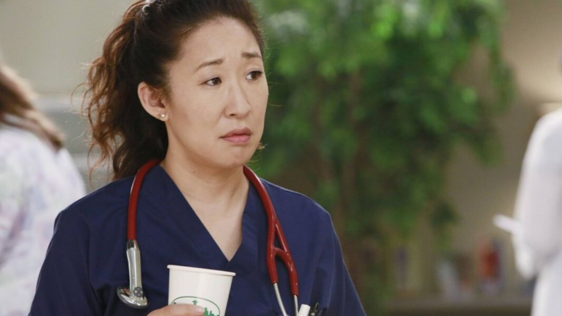 Sandra Oh revela bastidores de sua saída de “Grey’s Anatomy” e explica por que despedida foi “um verdadeiro presente”; assista