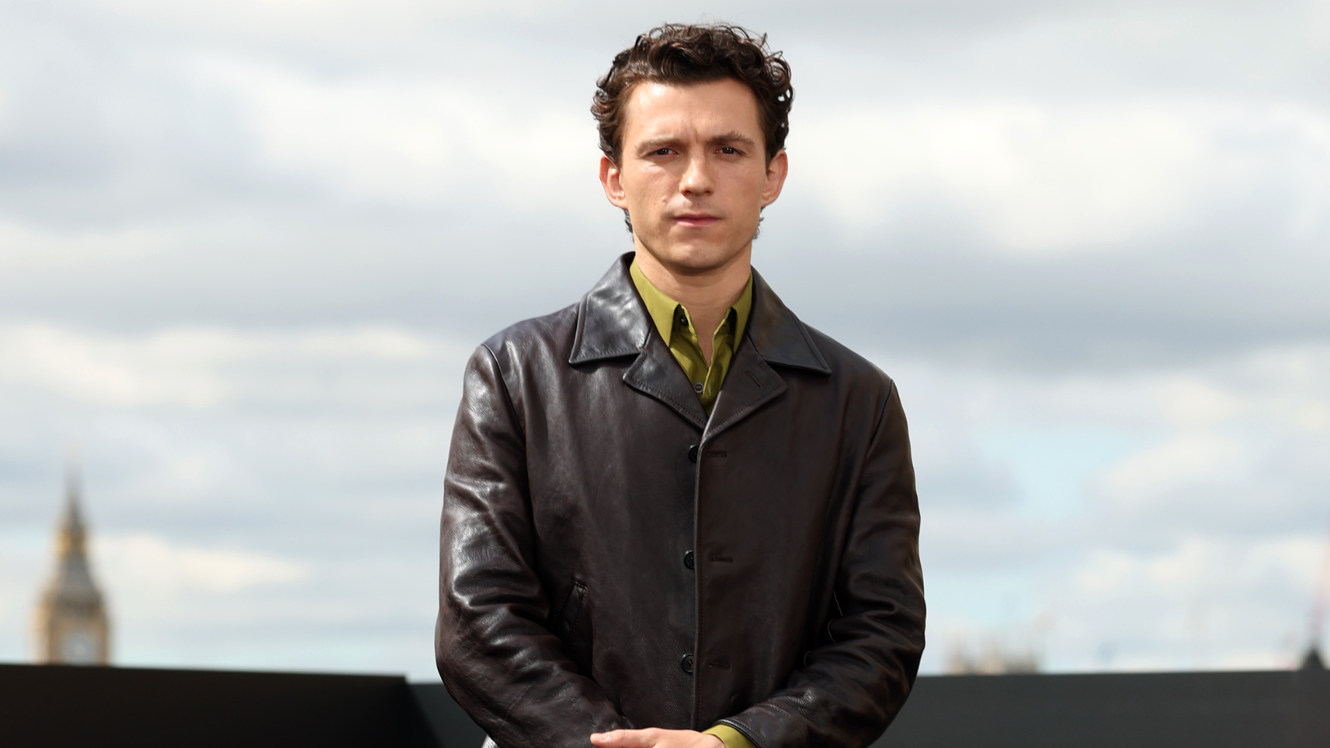 Vídeo: Tom Holland diz que alguns de seus filmes antigos são “uma porcaria”: “Não assistam”