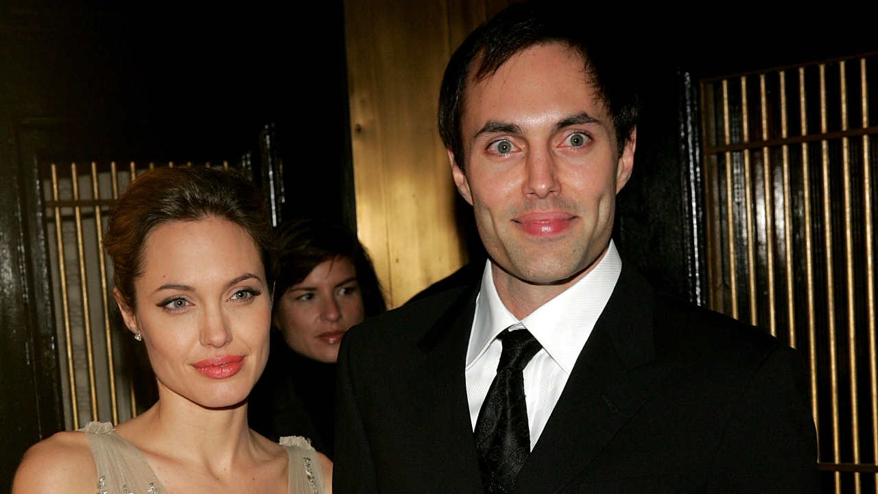James Haven, irmão de Angelina Jolie, se declara gay em live ao lado de ex-esposa com quem ficou casado por 15 dias